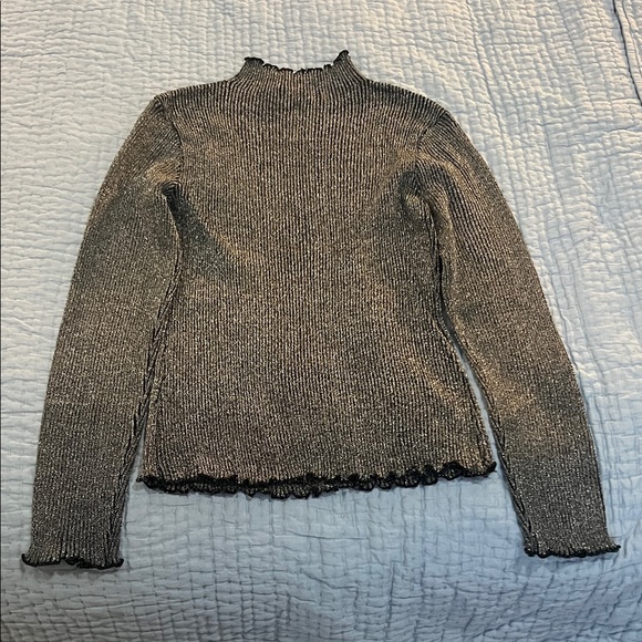 Metallic Ribbed Long Sleeve Top - Picture 2 of 2